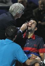 Джокович: Не смог продолжать борьбу из-за проблем с правым глазом (25.11.2010)